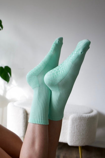 Grip Socks “Erga” – Jade Green